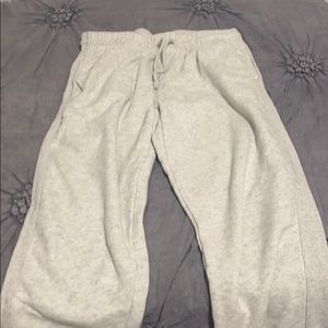 Aritzia Boyfriend Sweatpants